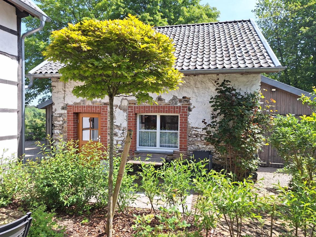 Ferienhaus Altes Backhaus Roetgen Exterior photo