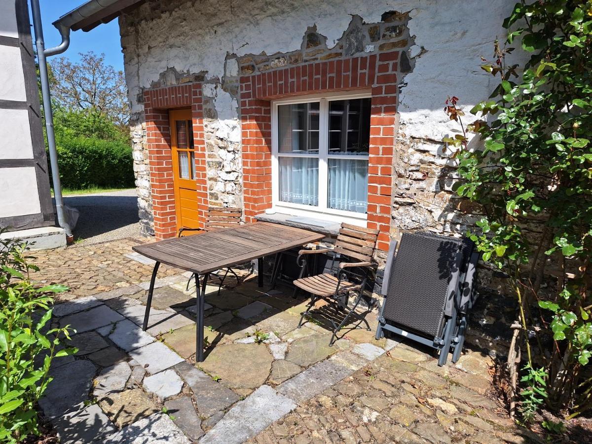 Ferienhaus Altes Backhaus Roetgen Exterior photo