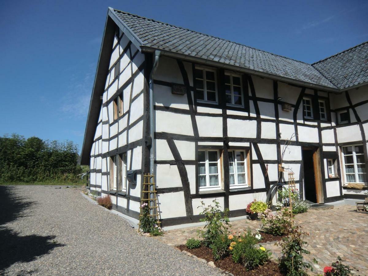 Ferienhaus Altes Backhaus Roetgen Exterior photo
